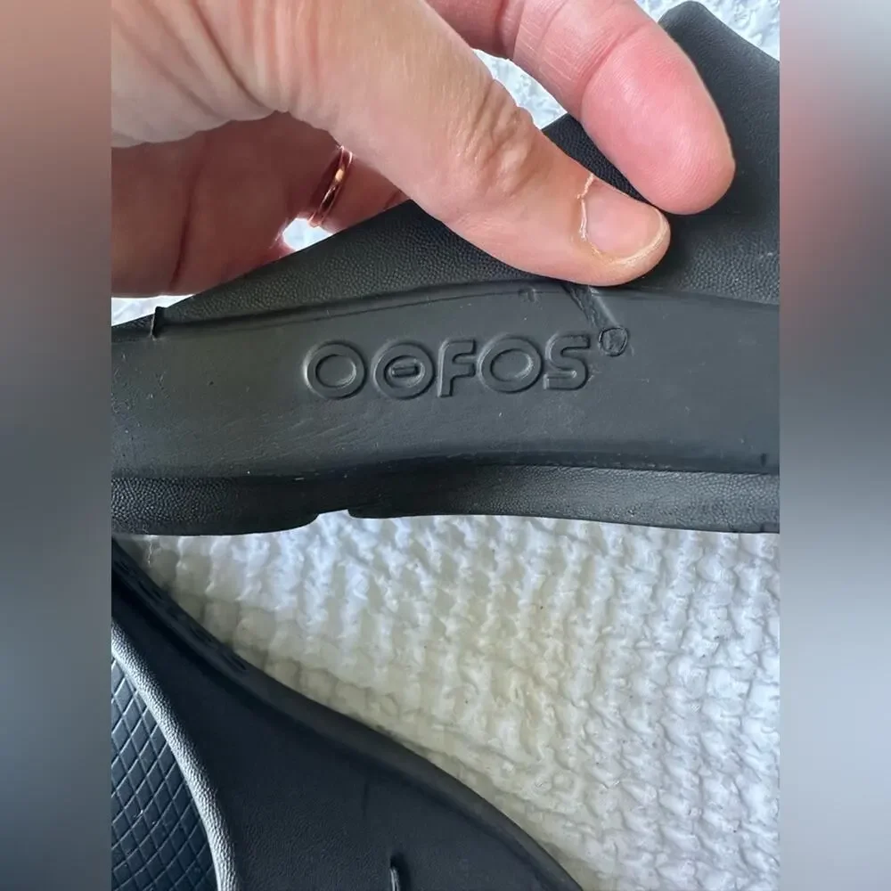 OOFOS Recovery Slides Men’s 10 – Comfort Core | Minimalist Dadcore Vibe